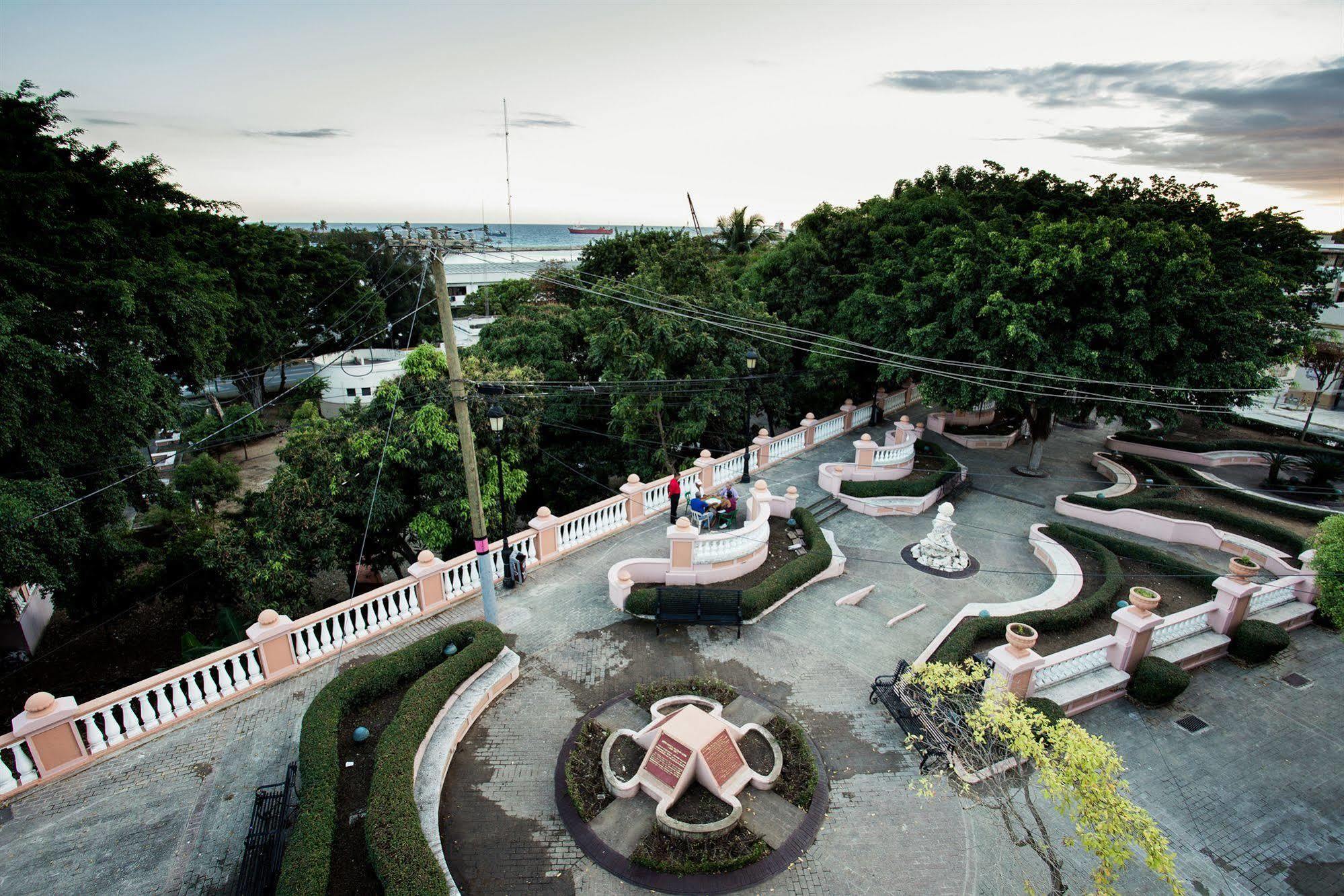 Hotel Portes 9 聖多明哥 外观 照片