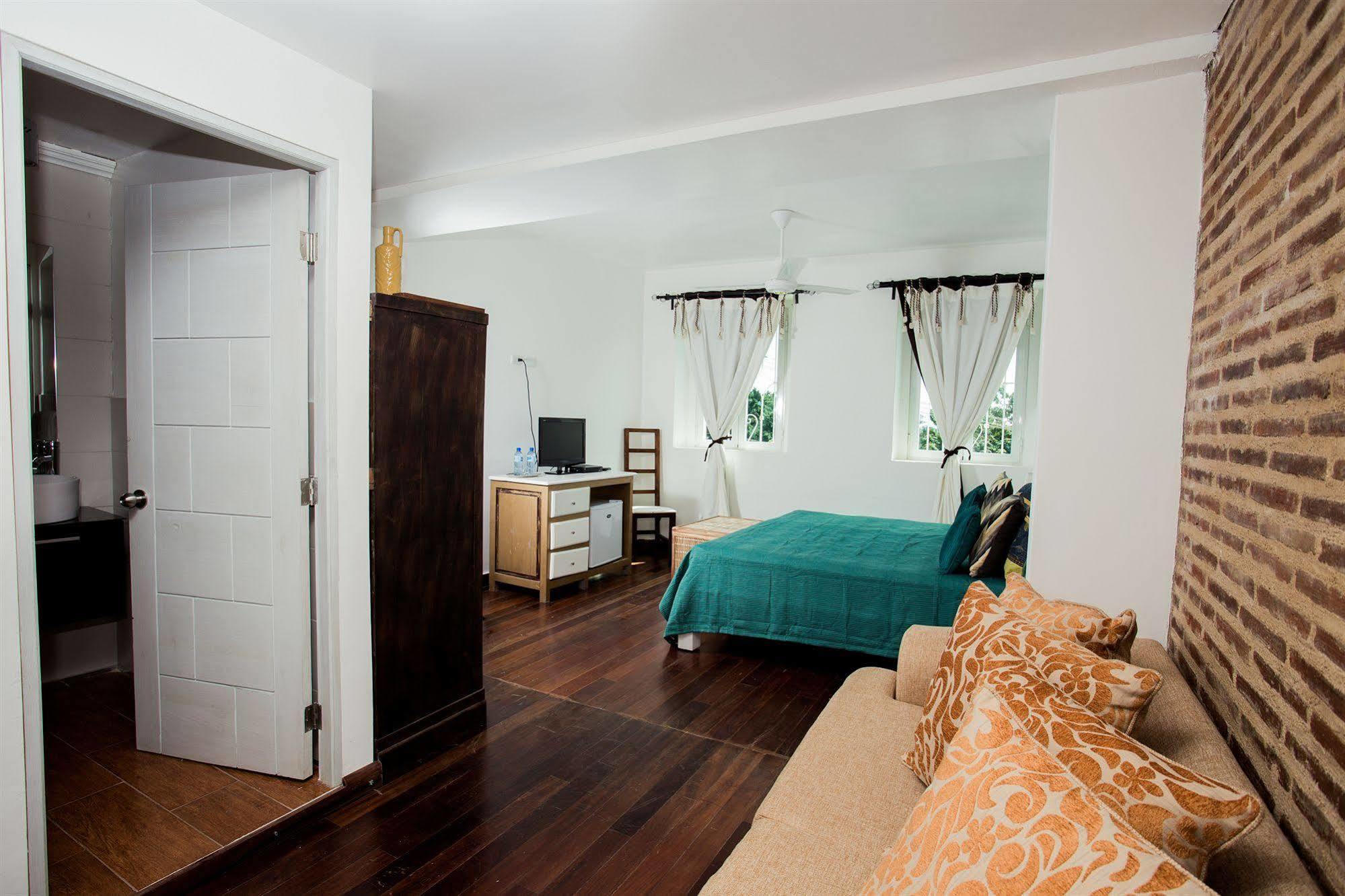 Hotel Portes 9 聖多明哥 外观 照片